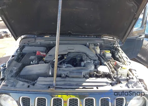 2019 Jeep Wrangler Unlimited Sahara 4X4 z USA, uszkodzony, nr VIN 1C4HJXEG1KW525275